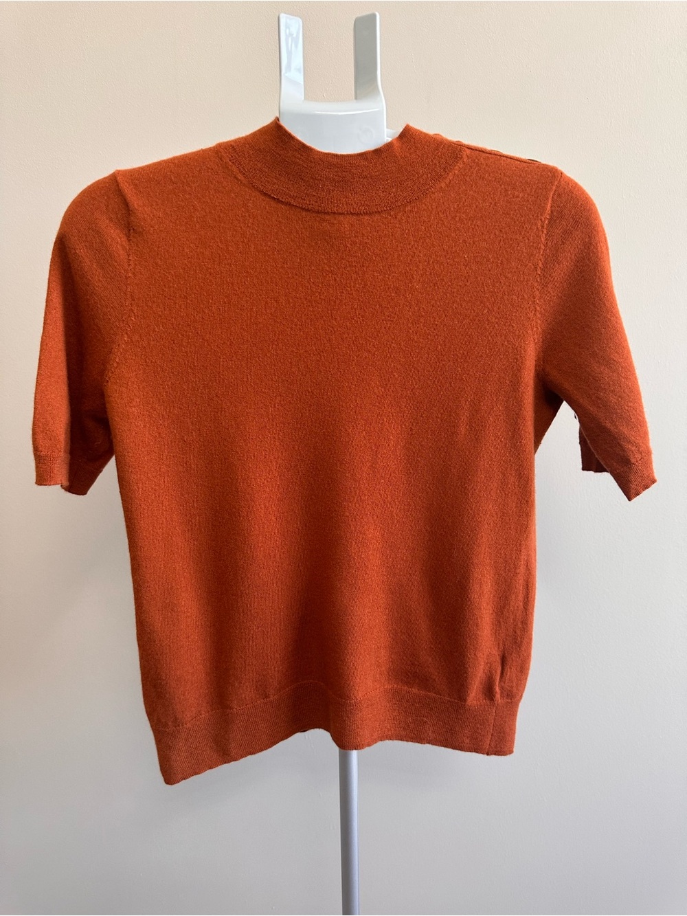 Rachel Zoe Short-Sleeve Crew Sweater in Rust Orange